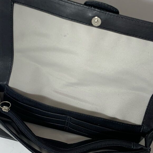 Coach Soho Black Leather Silver Buckle Multicompartment Wallet Womens - Picture 10 of 14